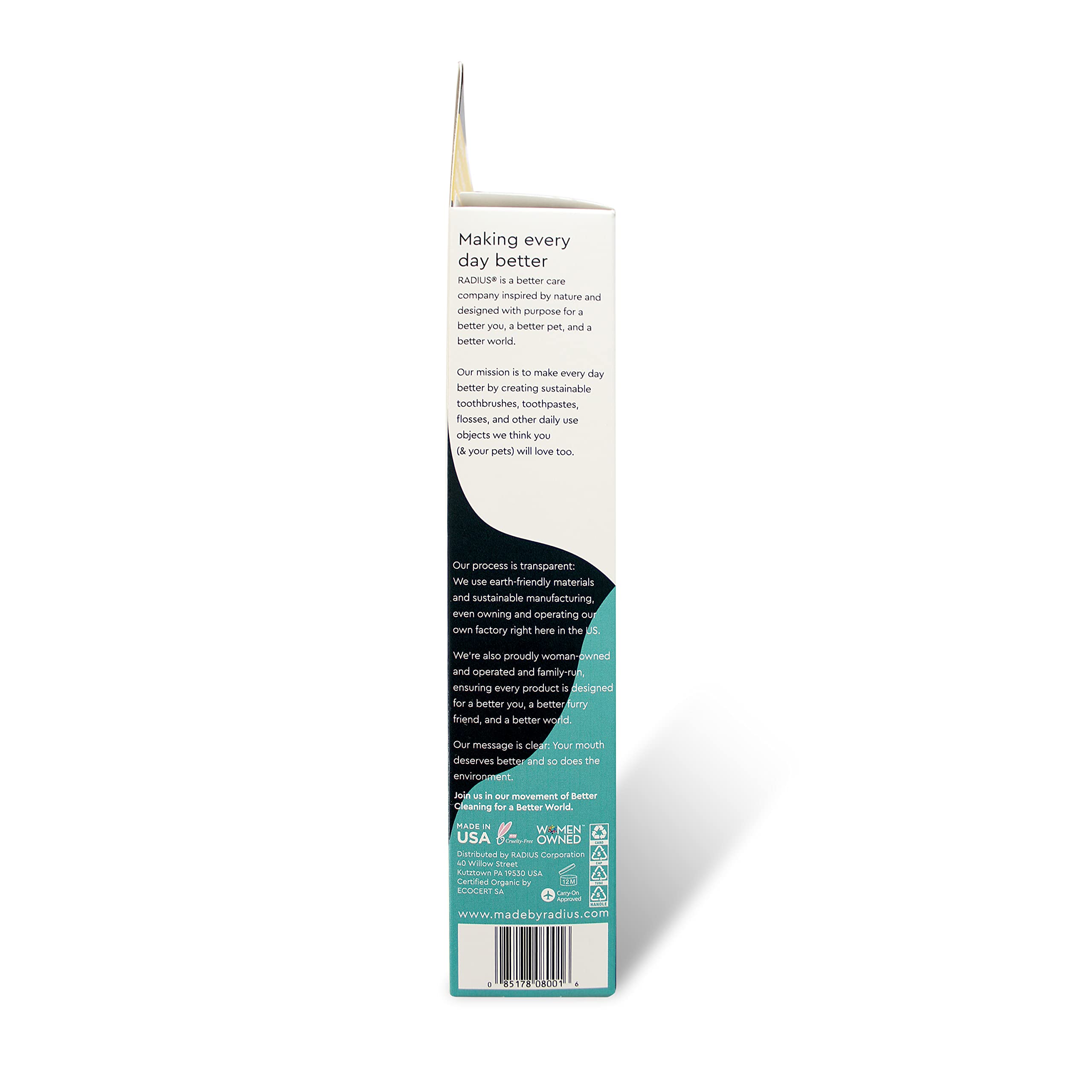 RADIUS brosse dentaire chiot ultra-douce en action sur dents