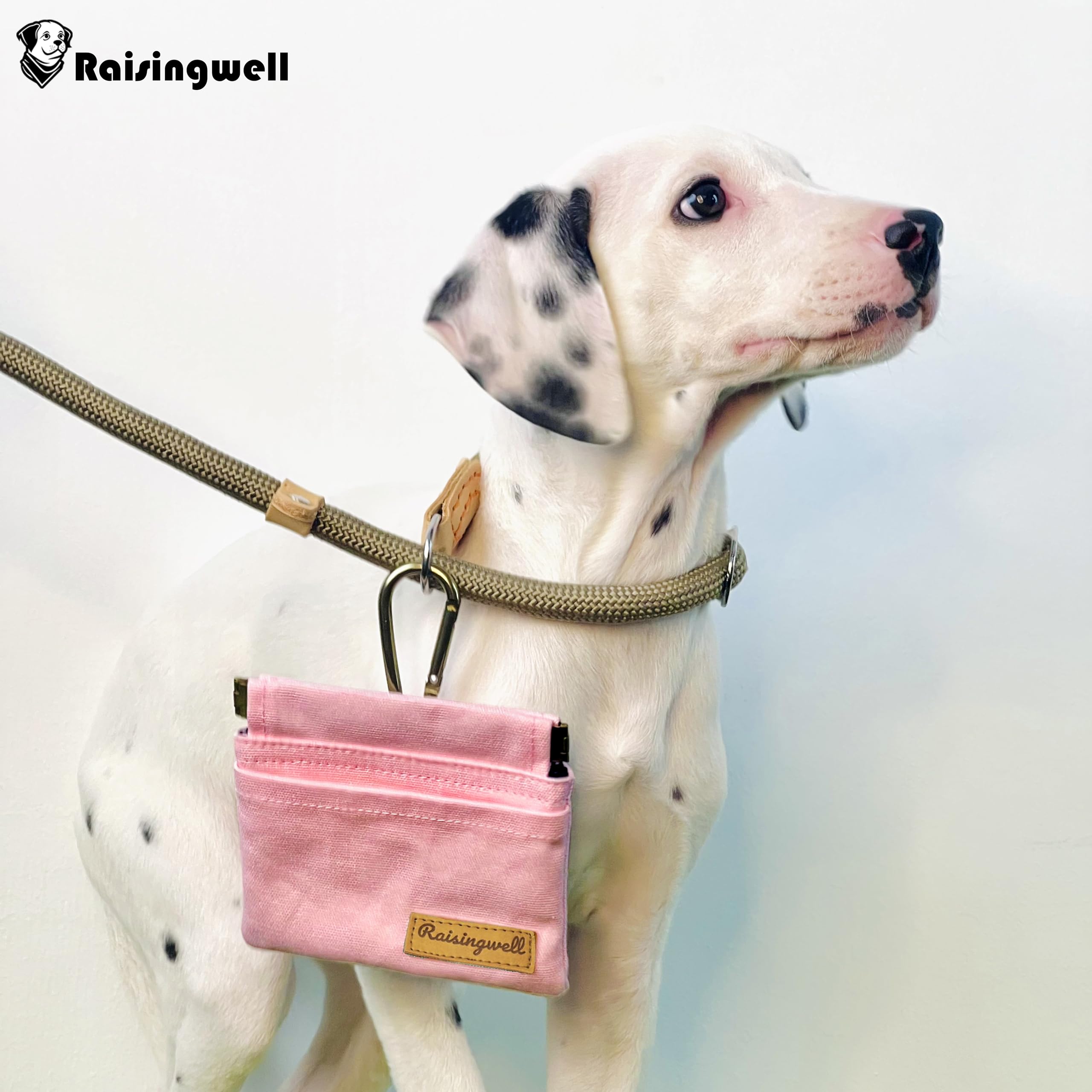 Pochette Raisingwell colorée avec motifs floraux, idéale pour sorties courtes.