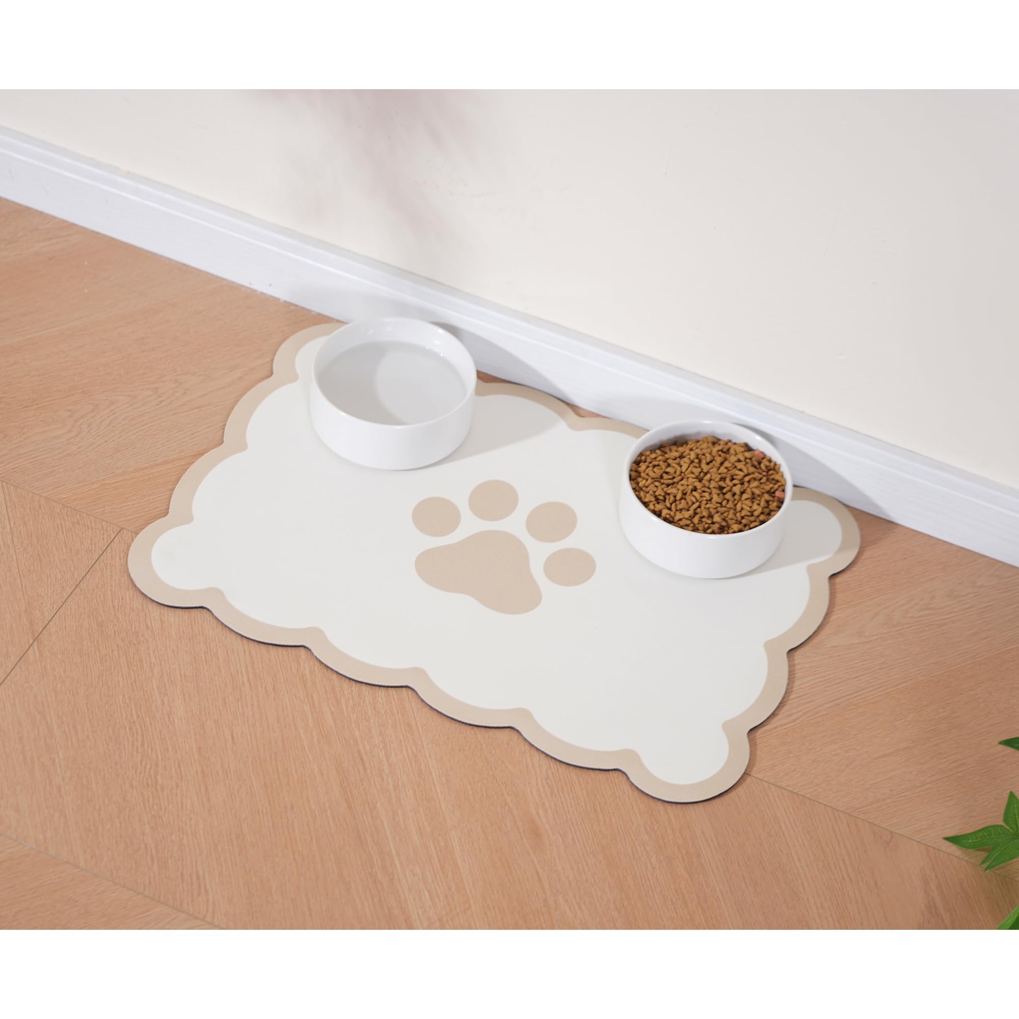 Ralxion tapis-repas-chien bord-festonné, style et propreté pour les repas.