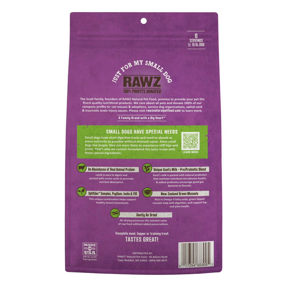Rawz croquettes petits chiens à l'agneau et lait de chèvre en gros plan, nutritionnelles.