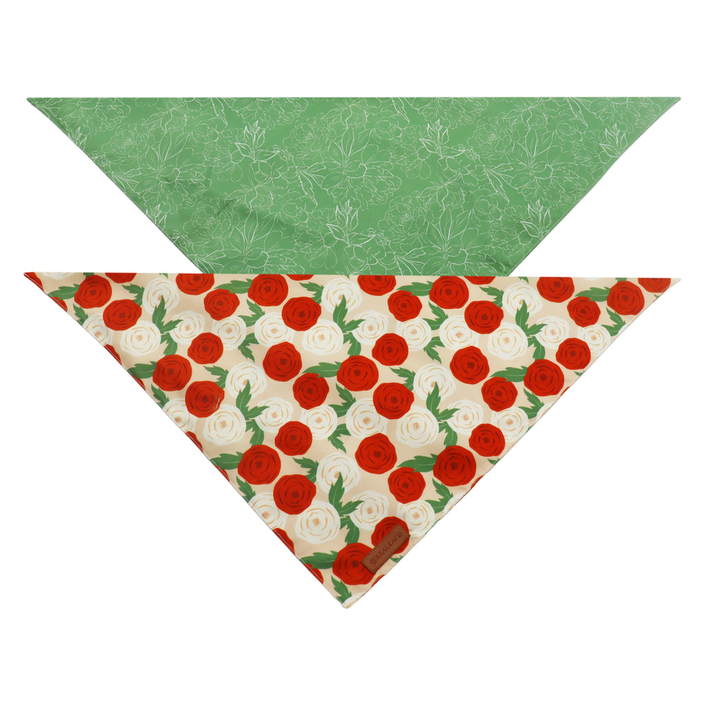 Bandana Realeaf fleuri, accessoire durable pour balades quotidiennes.