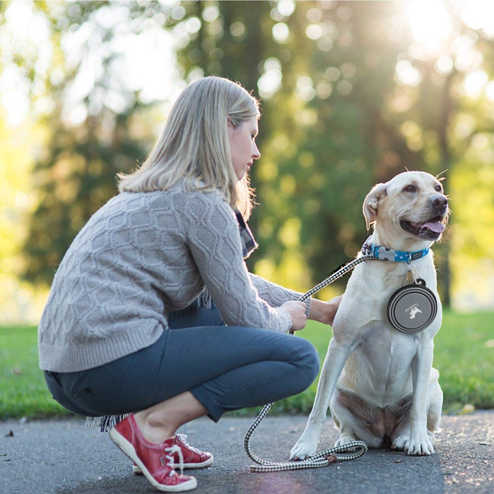 Bol pliable Rest-Eazzzy avec mousquetons, idéal pour accrocher au sac.