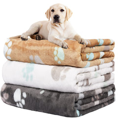 Couverture Rezutan pour chien grand, vue avant, douceur flanelle pour le confort.