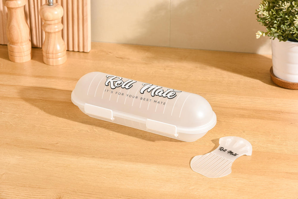 Roll Mate base plane anti-glisse, reste stable lors du rangement.