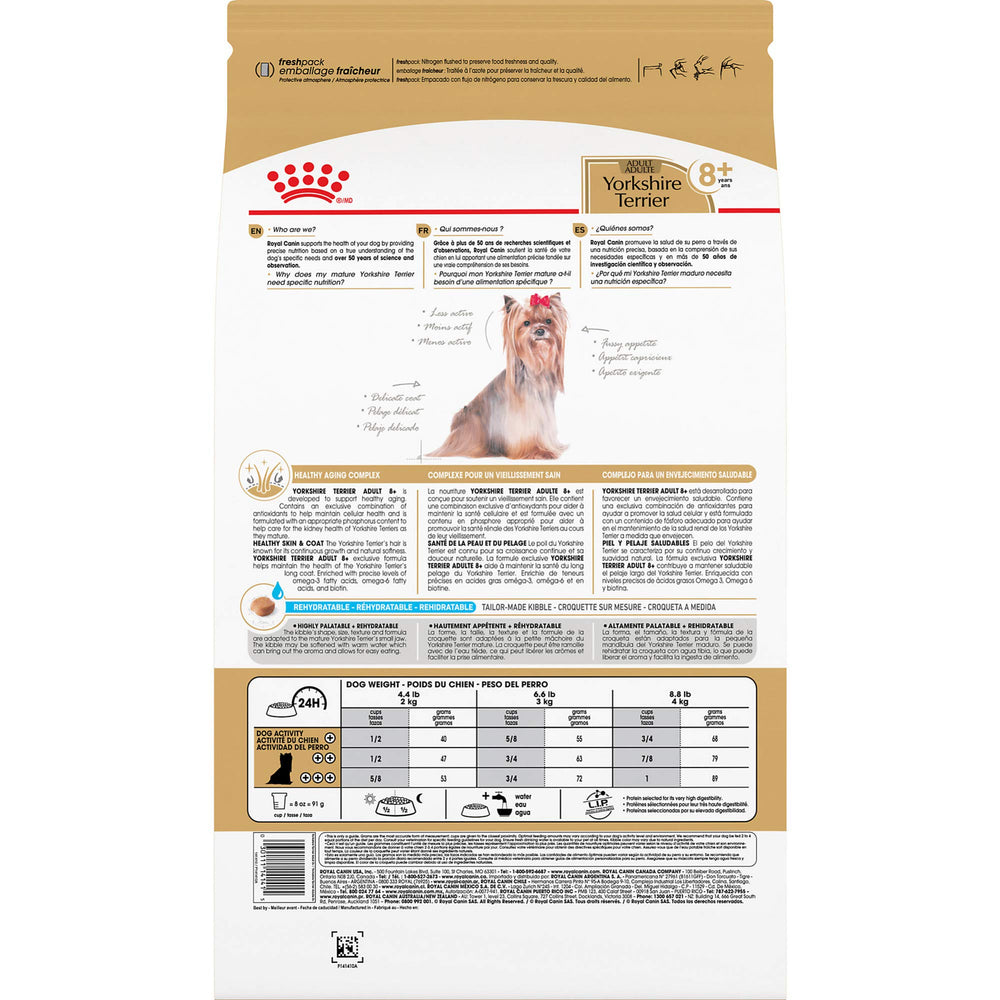 Royal Canin Yorkshire Terrier 8+ petites croquettes adaptées à la mâchoire.