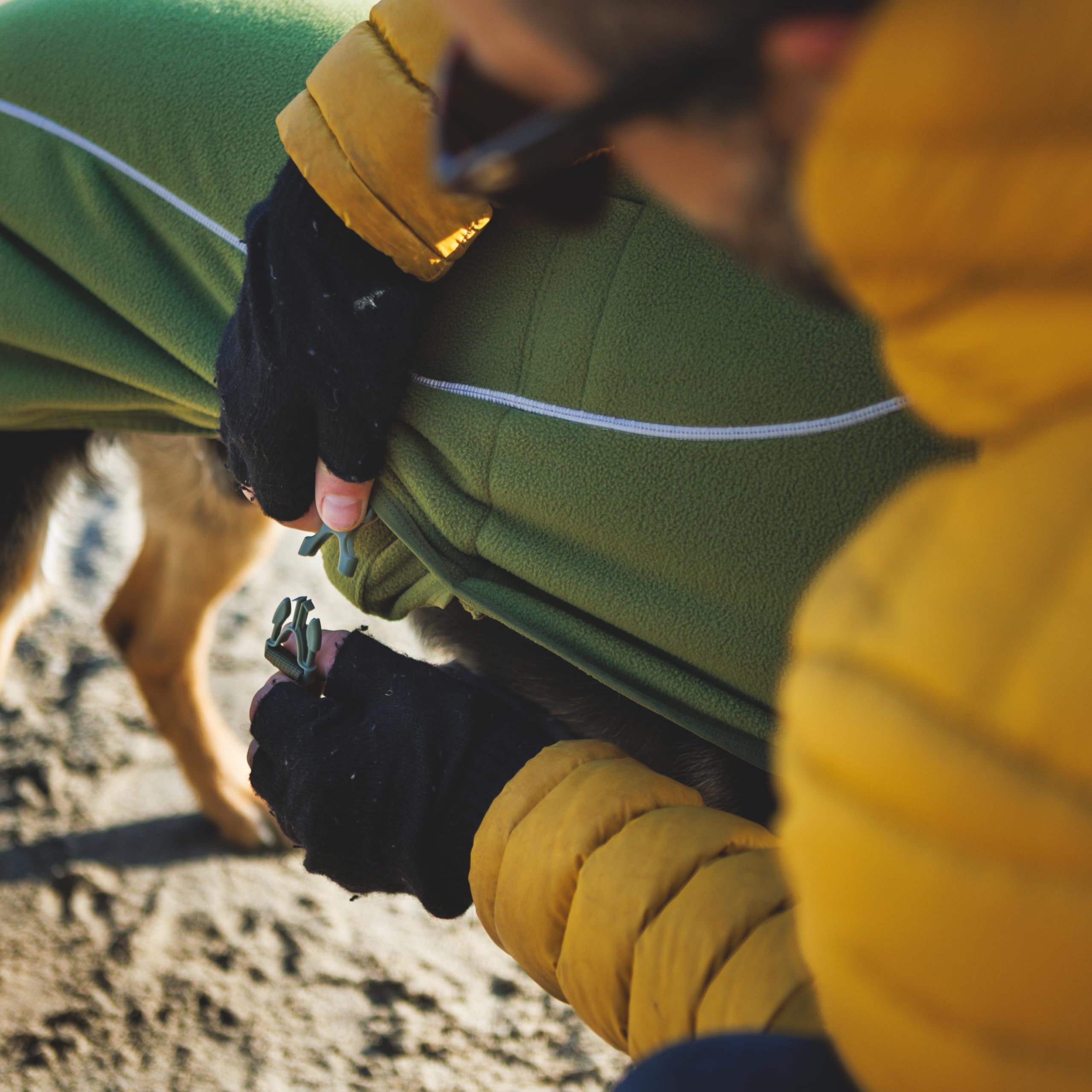 Manches élastiques douces pour liberté de mouvement Ruffwear Climate Changer.