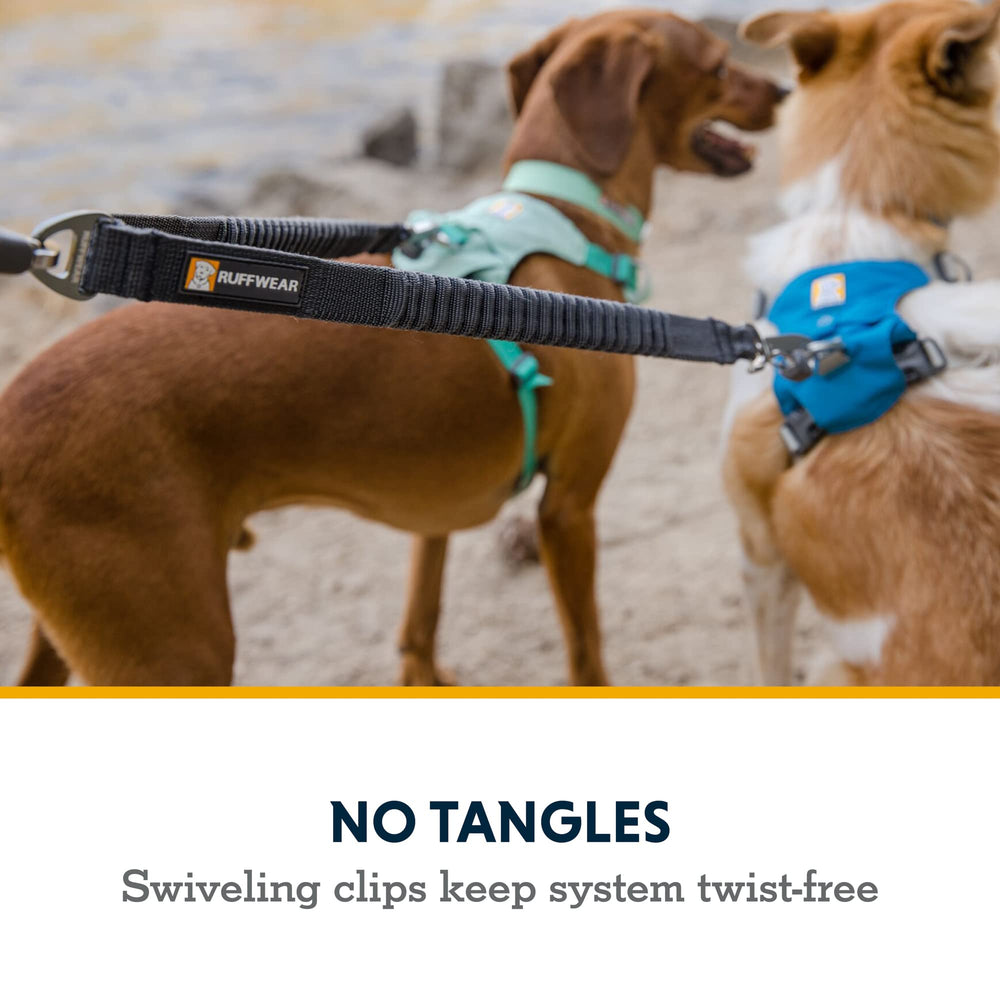 Ruffwear Double Track Coupler: sangle extensible qui absorbe les chocs et adoucit les pas.