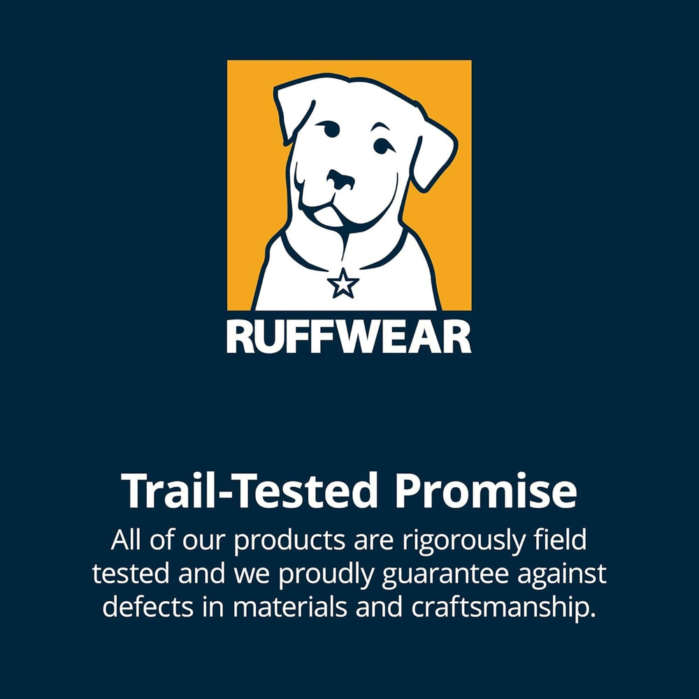 Bande réfléchissante et boucle légère Ruffwear Flagline pour une meilleure visibilité nocturne.