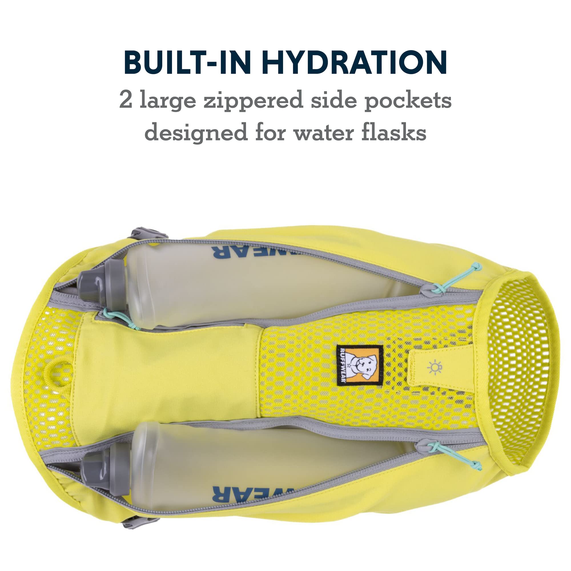 Ruffwear Trail Runner avec rangements zippés pour essentiels en sortie.