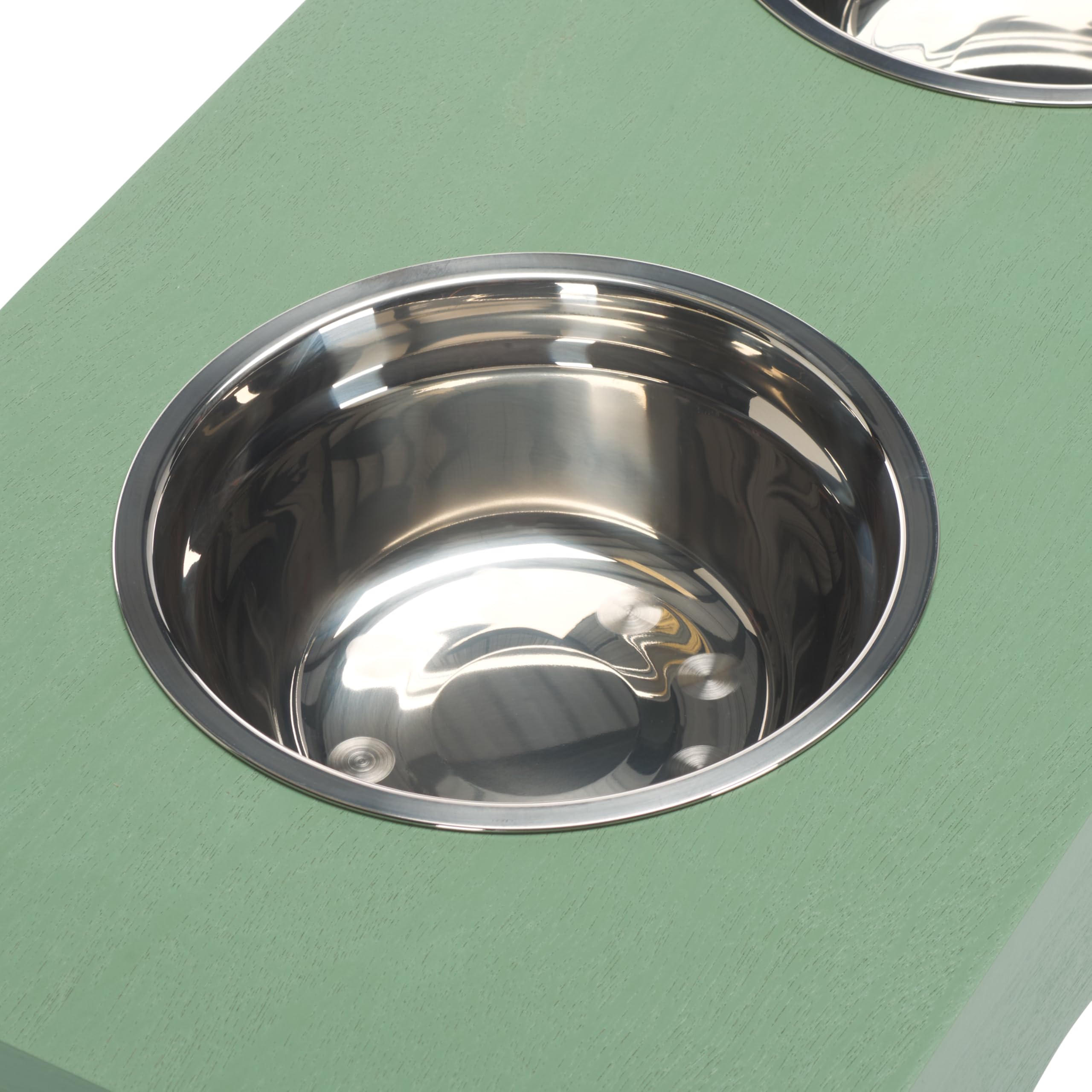 Base stable et supports MDF, solidité durable.