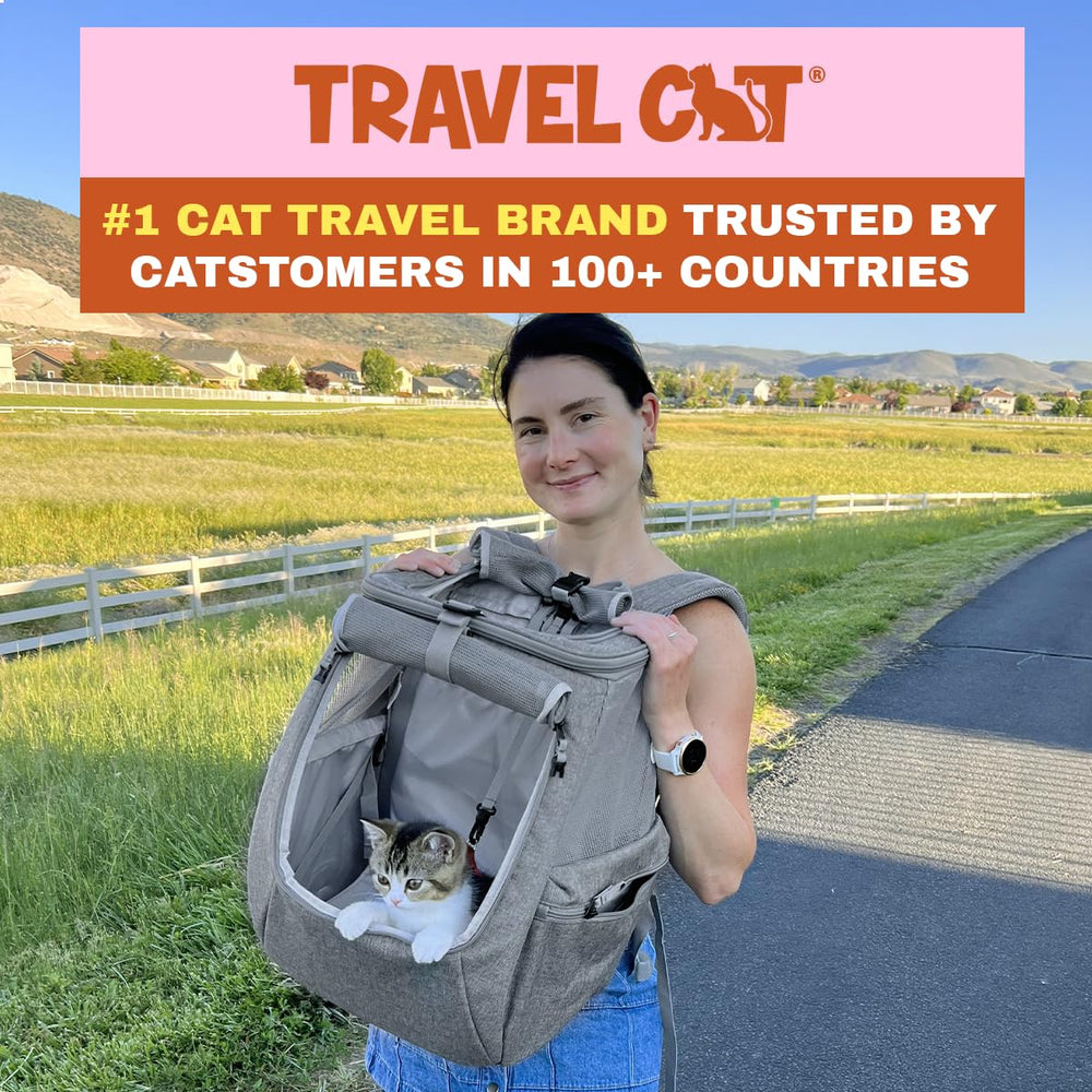 Votre Sac à Dos Chat offre un accès latéral rapide et pratique