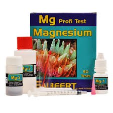 Kit Salifert Magnesium visible avec flacons et accessoires pour un test précis.