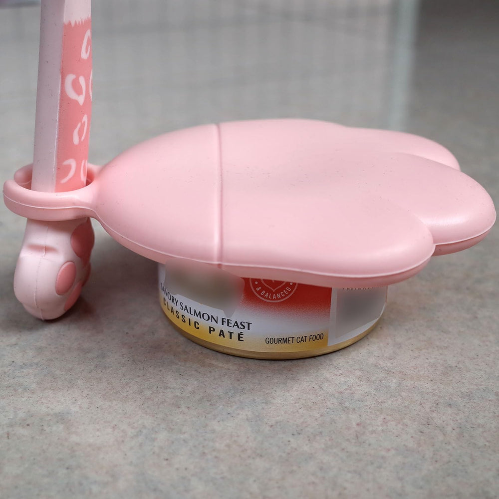 Usage chat: ouvrir et servir pâtée en douceur avec ScivoKaval rose