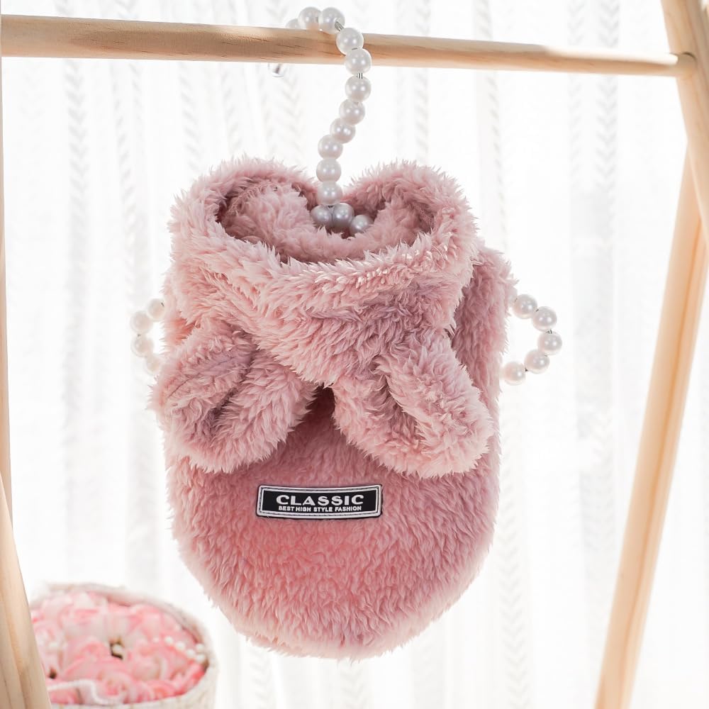 Selena motif oreilles lapin, apportant une apparence ludique et douce.