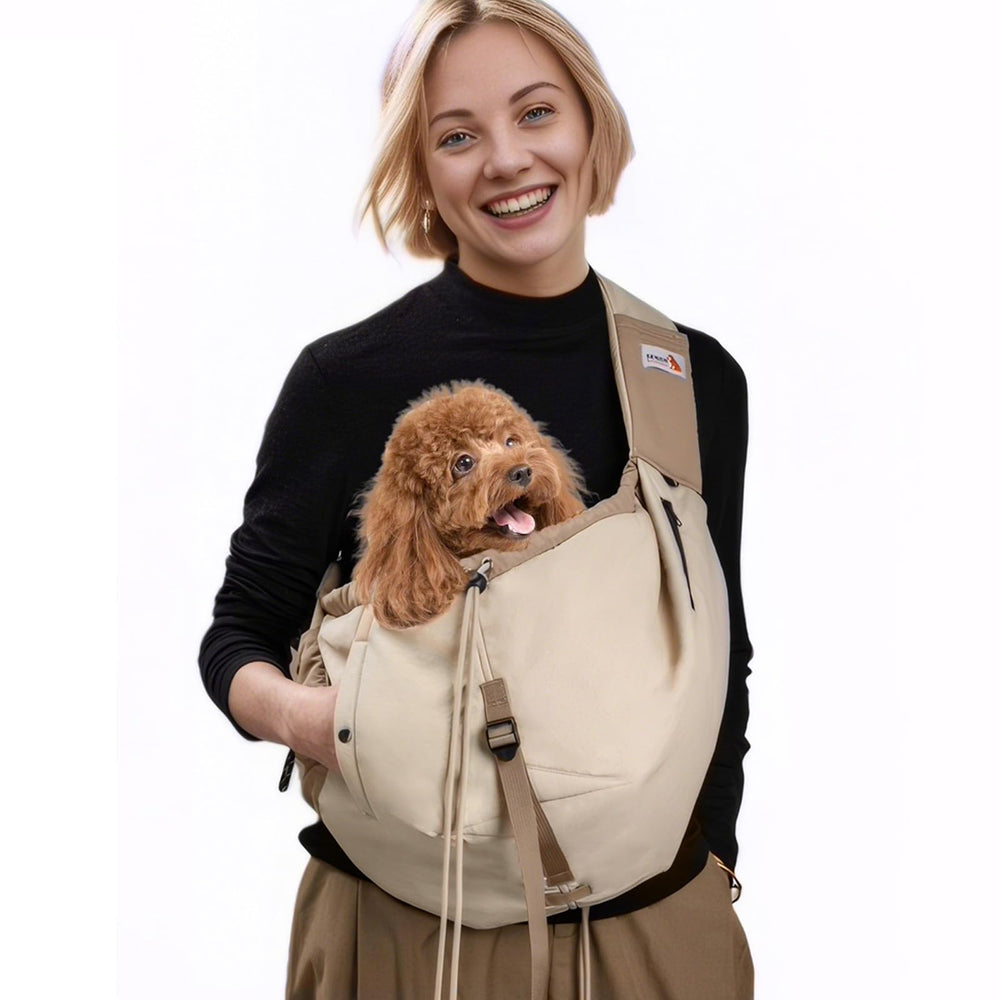SENIOR BUDDAY sling porte-chien léger, pratique pour sorties en extérieur.