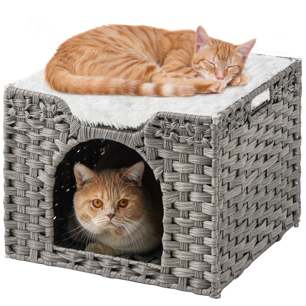 SETVSON cabane-chat-tressee-main offre un refuge privé et confortable.