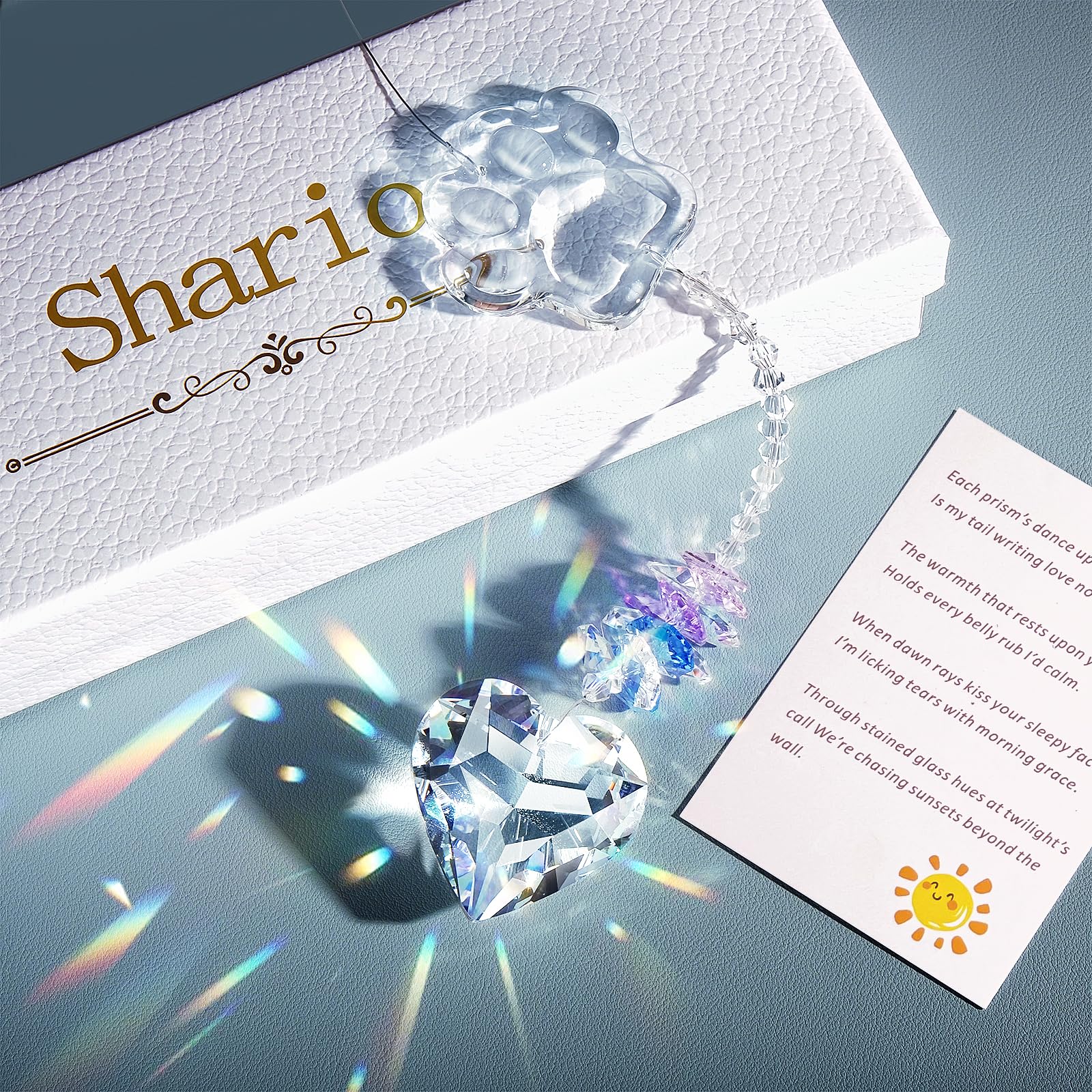 Empreinte de patte gravée sur cristal Shario, présence aimée.