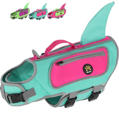 Sheripet gilet de sauvetage chien design requin pour une meilleure visibilité.