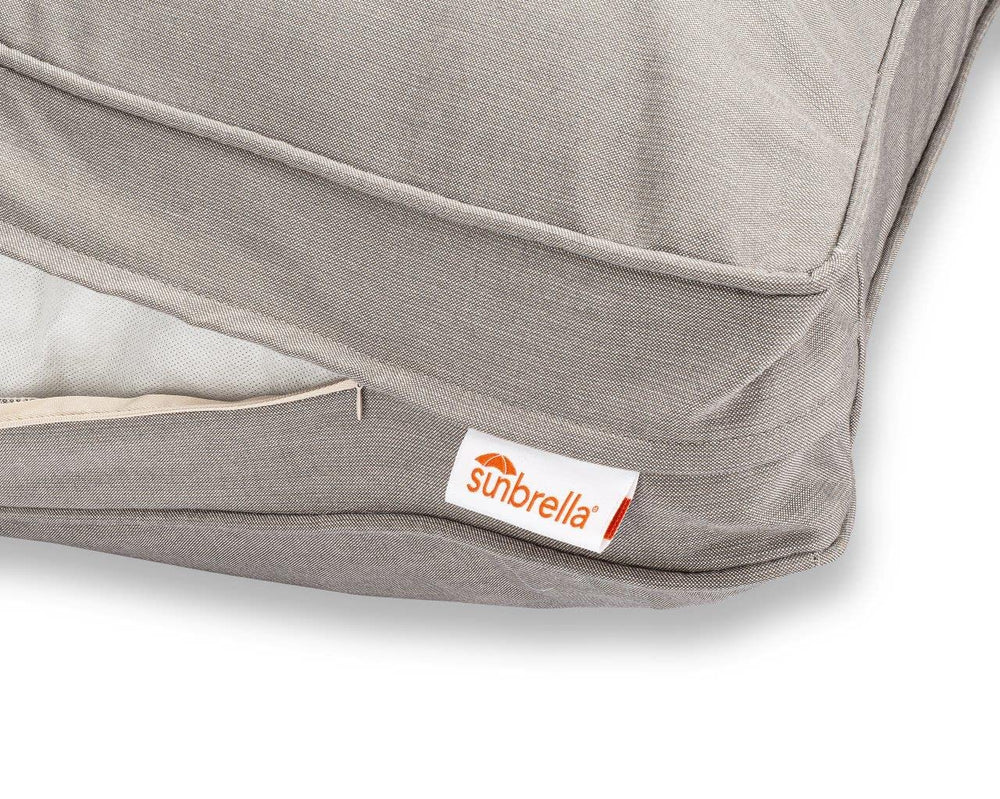 Rembourrage polyester haute qualité pour confort durable.