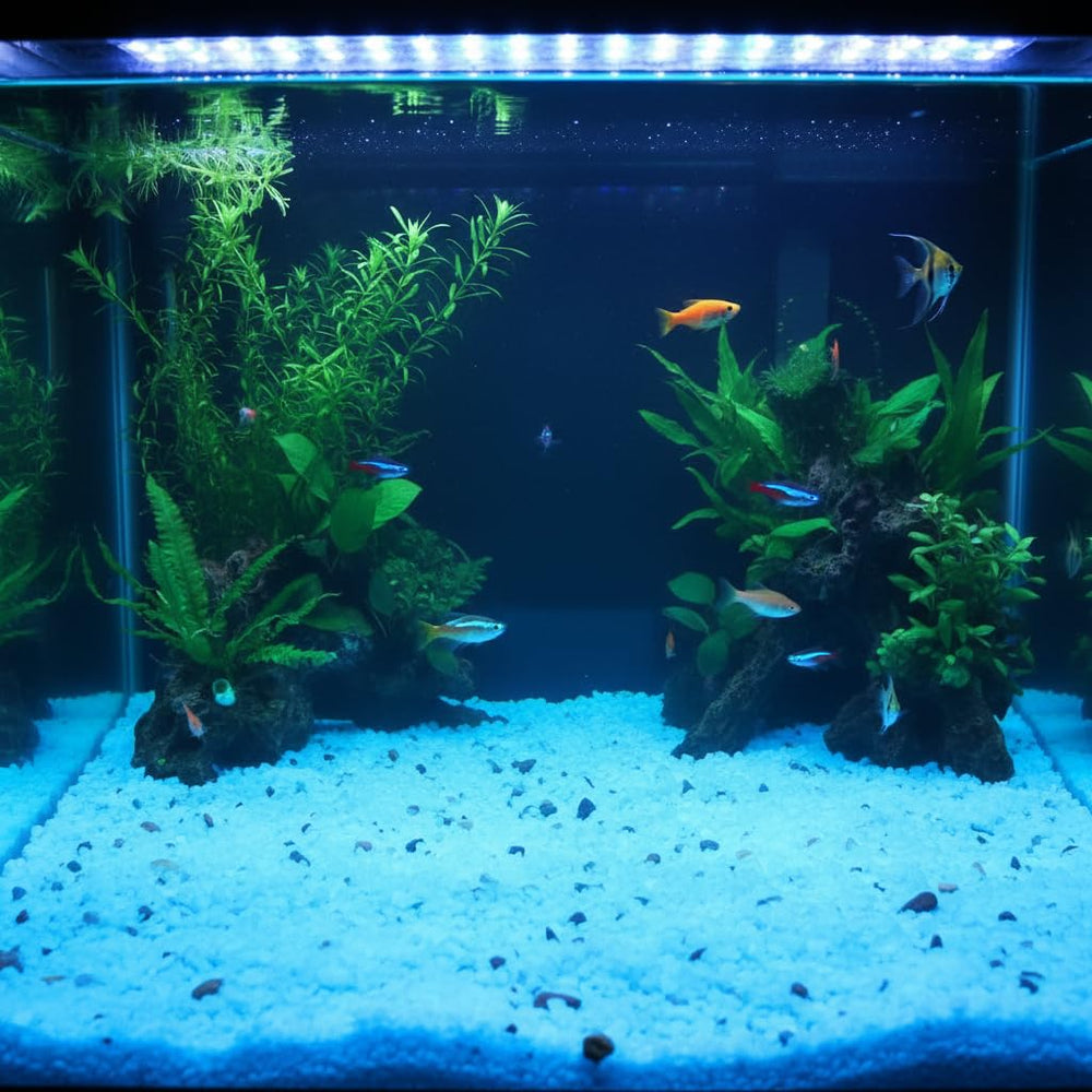 Shiny Stone Glow gravier bleu ciel pour aquarium nocturne.