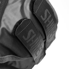 Shires FlyGuard Pro, fermeture sécurisée qui reste en place lors du tournage.
