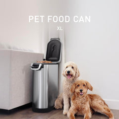 Poignée sécurisée sur le conteneur Simplehuman, fermeture fiable pour éviter les cabrioles d’animaux.