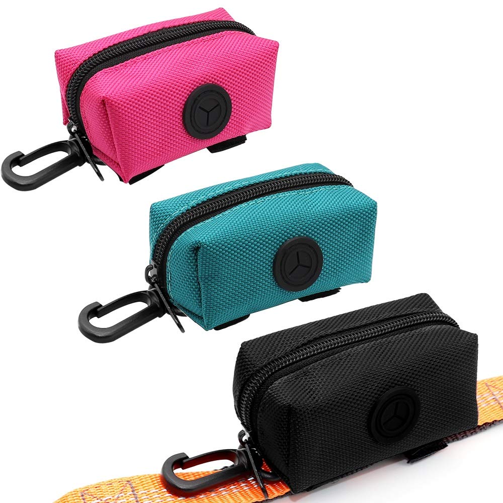 Distributeur SLSON rose pour sacs-poubelle chien, pratique et léger lors des promenades.