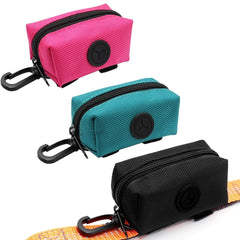 Distributeur SLSON rose pour sacs-poubelle chien, pratique et léger lors des promenades.