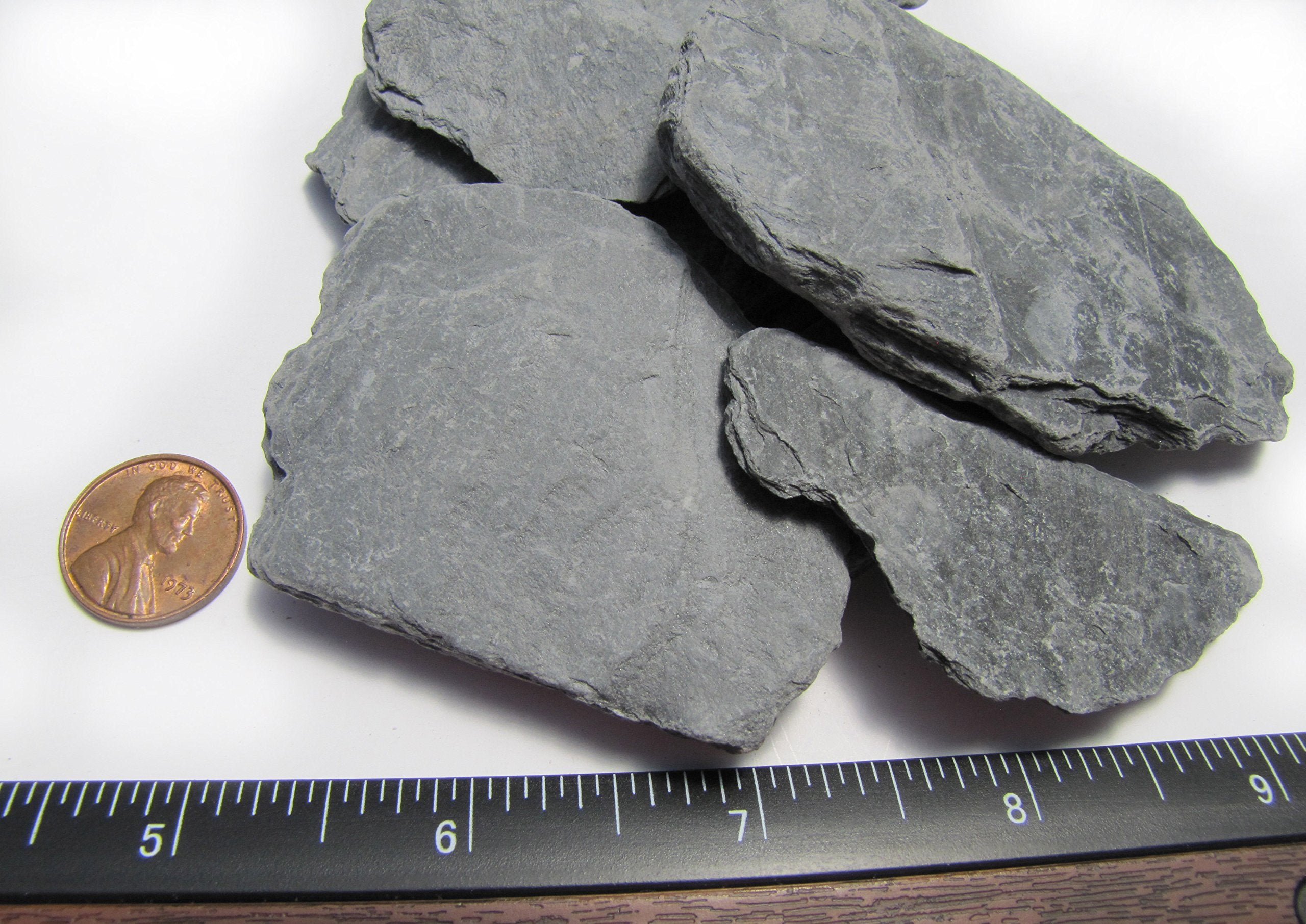 Small World Slate: grotte naturelle parfaite pour cavernes aquatiques et biotopes.