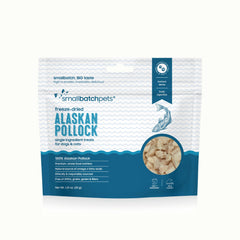 Smallbatch friandise poisson pollock alaska seche, croquante et nutritionnelle pour récompenser chiens et chats.
