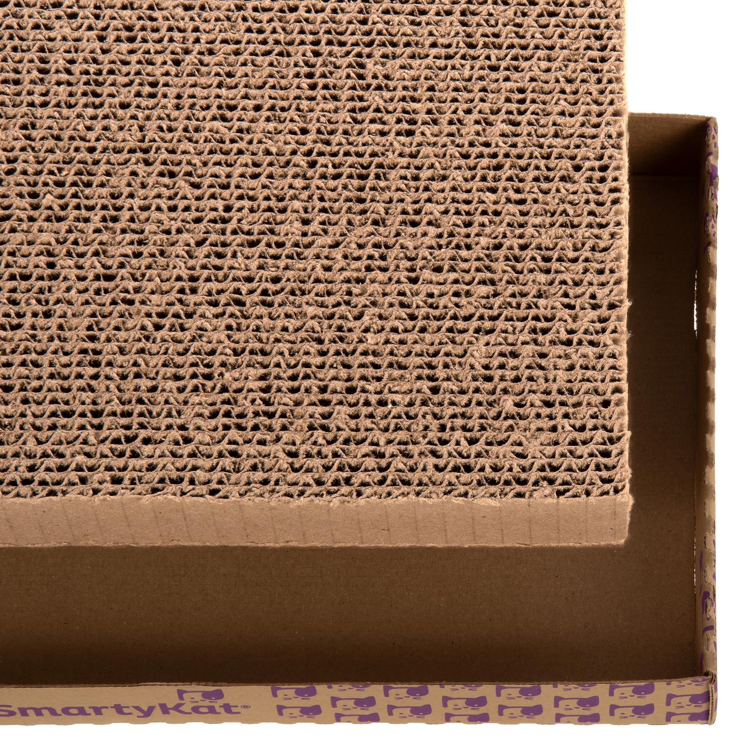 SmartyKat Super Scratcher Plus – protège les meubles en canalisant le griffage.