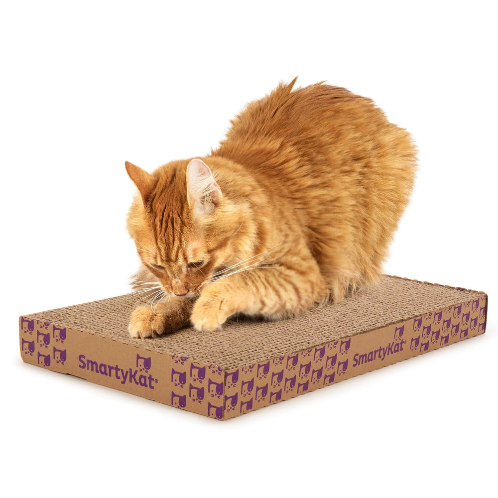 SmartyKat Super Scratcher Plus – griffage en angle pour un accès confortable.