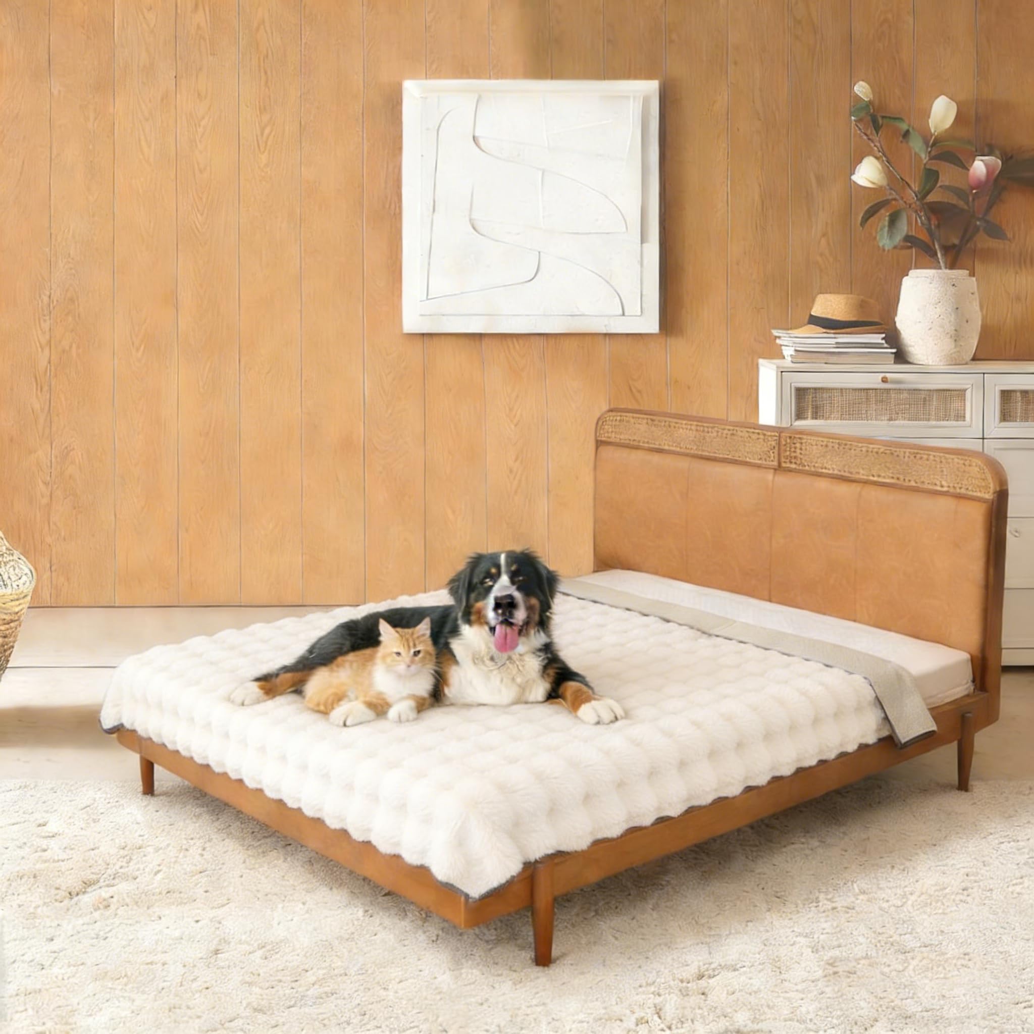 Snugglesinto Couverture-lit-chien-impermeable: protège le mobilier contre l’humidité tout en restant douce.