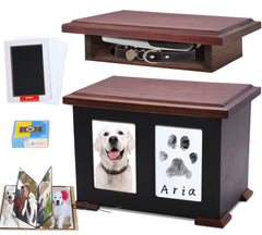 Urne Sofunii pour chien avec empreinte de patte et kit pratique.