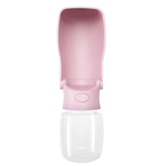 Gourde Soicta pour chien pliable, pratique lors des promenades.
