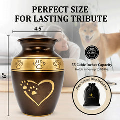 Détail de l’empreinte de patte sur l’urne Solace Forever