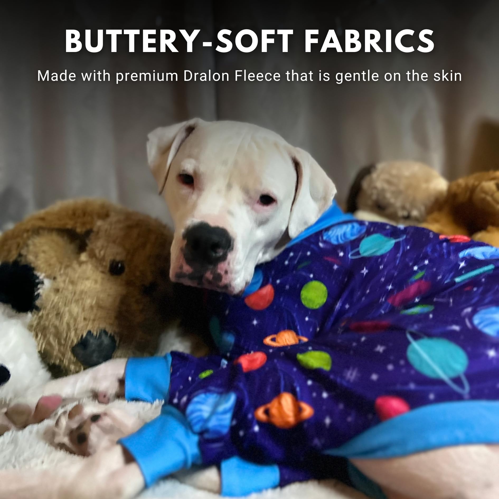 Spark Paws Pyjama Planetes, design robuste pour une utilisation nocturne durable.