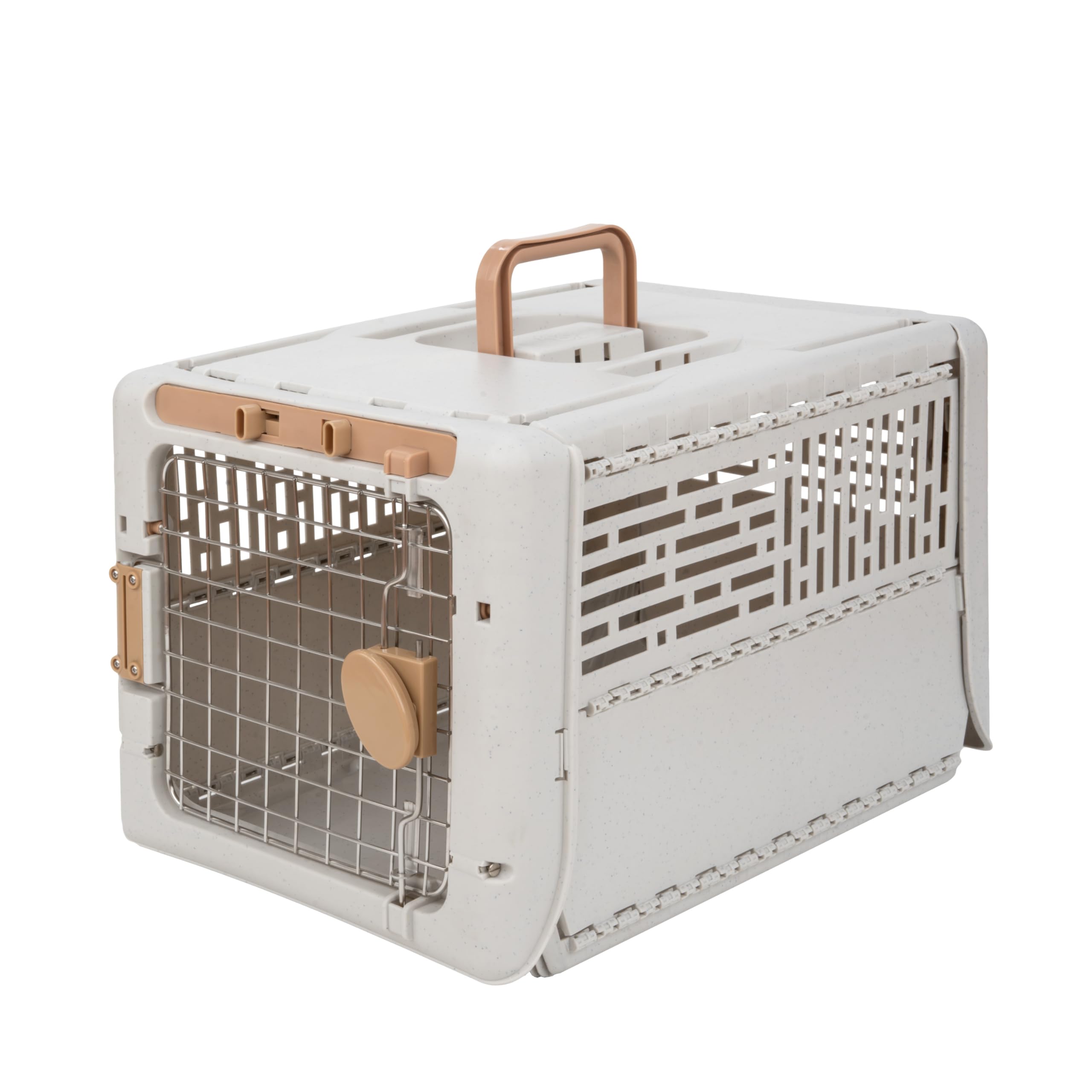 Ouvertures de ventilation et visibilité sur cage SportPet Designs, confort en voyage.