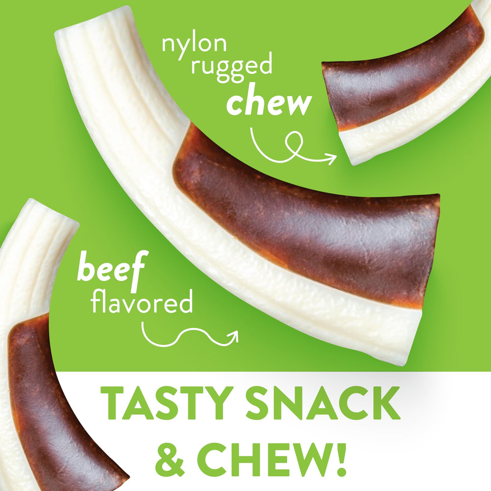 Spunky Pup Snack & Chew Antler Toy – texture nylon: mastication rassurante et durable.
