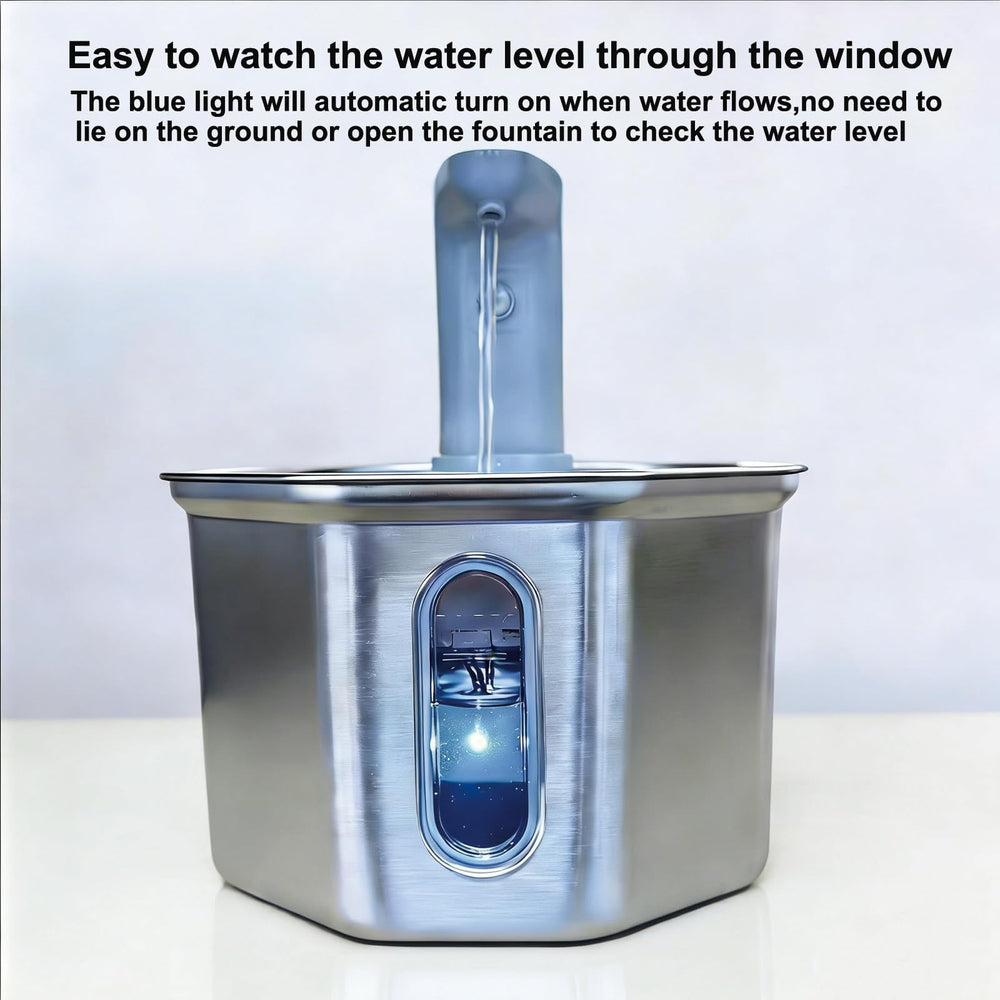 Jet d'eau élevé et naturel facilitant l'hydratation des animaux.