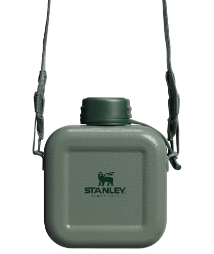 STANLEY Next x Nature Canteen 25 oz, anse réglable pour transport confortable.