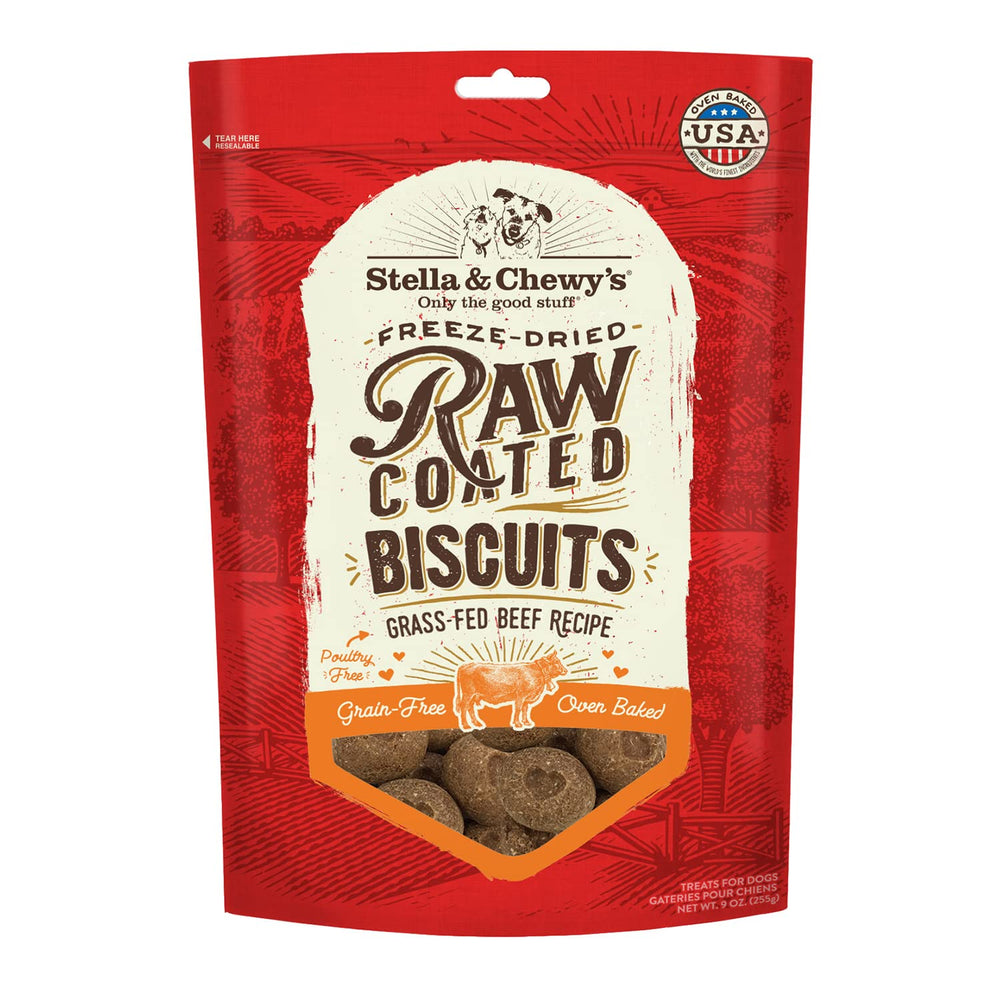 Biscuits Stella & Chewy's boeuf nourri à l’herbe lyophilisés enrobés pour chien, idéal pour l'entraînement.