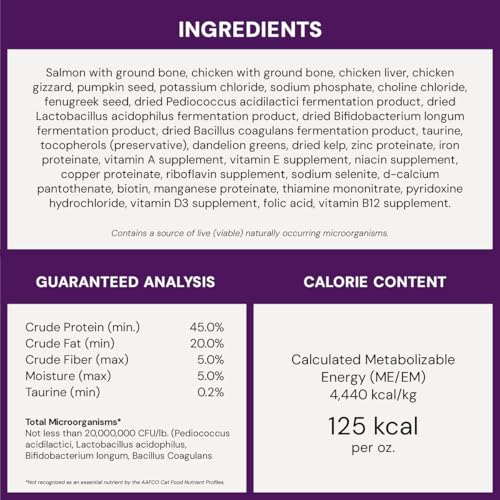 Stella & Chewy's morsels saumon-poulet, format pratique pour voyages et repas rapides.