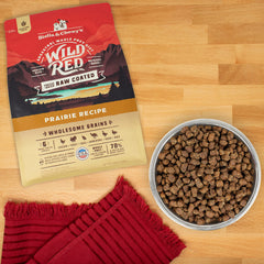 Grains complets Stella & Chewy's Wild Red (orge et avoine) pour digestion facile.