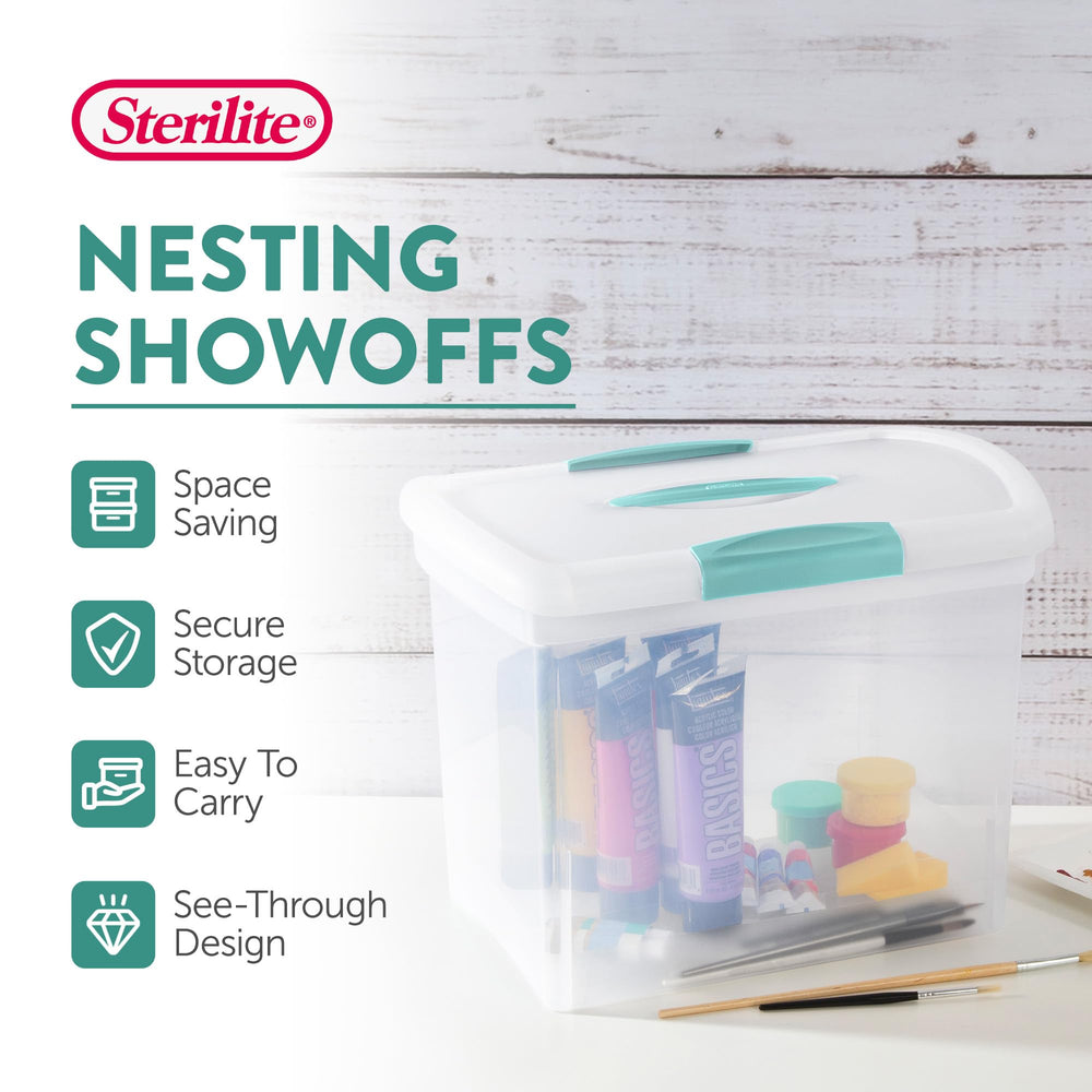 Sterilite ShowOffs: couvercle verrouillable bleu facilitant le transport sécurisé.