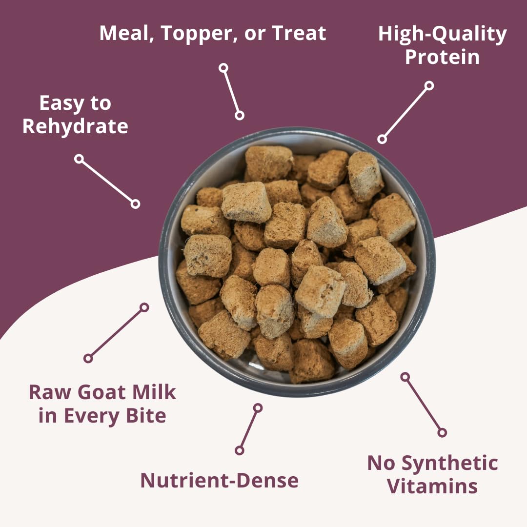 Ouverture du sachet Steve's Real Food Nuggets poulet lyophilisé.