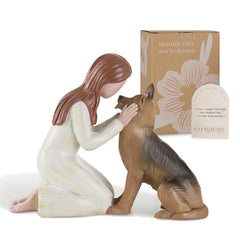 Storieme statuette berger allemand et fille, souvenir réconfortant d'amitié canine