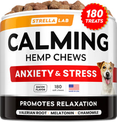STRELLALAB friandises chanvre pour chien, boîte ouverte, douceur apaisante prête à offrir.