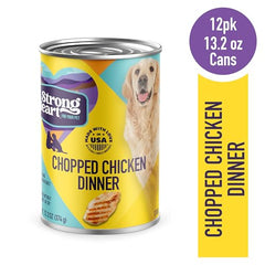 Strongheart boîte ouverte montre morceaux de poulet haché et texture agréable.