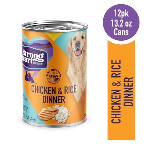 Strongheart nourriture humide chien poulet et riz — gros plan sur le poulet tendre.